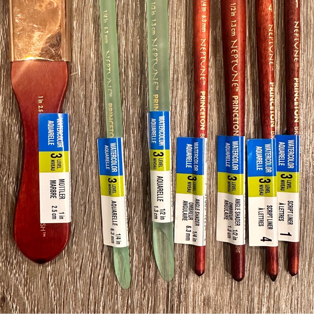 Arches Watercolor Paper and Paintbrush Set - Picture 2 of 9